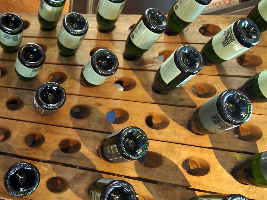 Alohha vino Caddy in acciaio INOX per bottiglie di vino decorativo Chrome Ball design set di 5 2 Pack Opener 