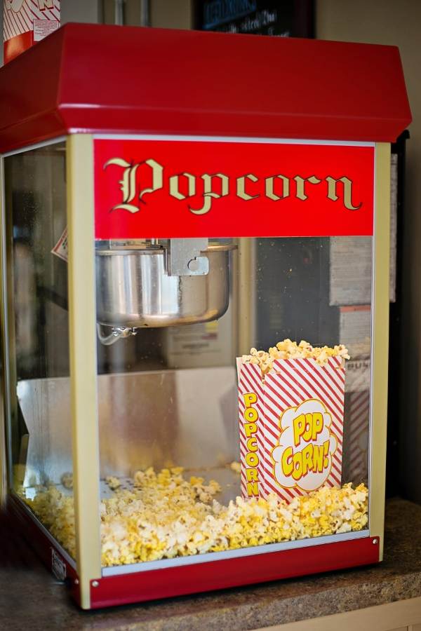 Popcorn Maker silicone pieghevole con coperchio Richard Bergendi Popup popcorn a microonde popper con comode maniglie 